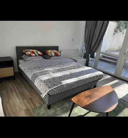 Sans Souci 1 Apartment Brussels Ngoại thất bức ảnh
